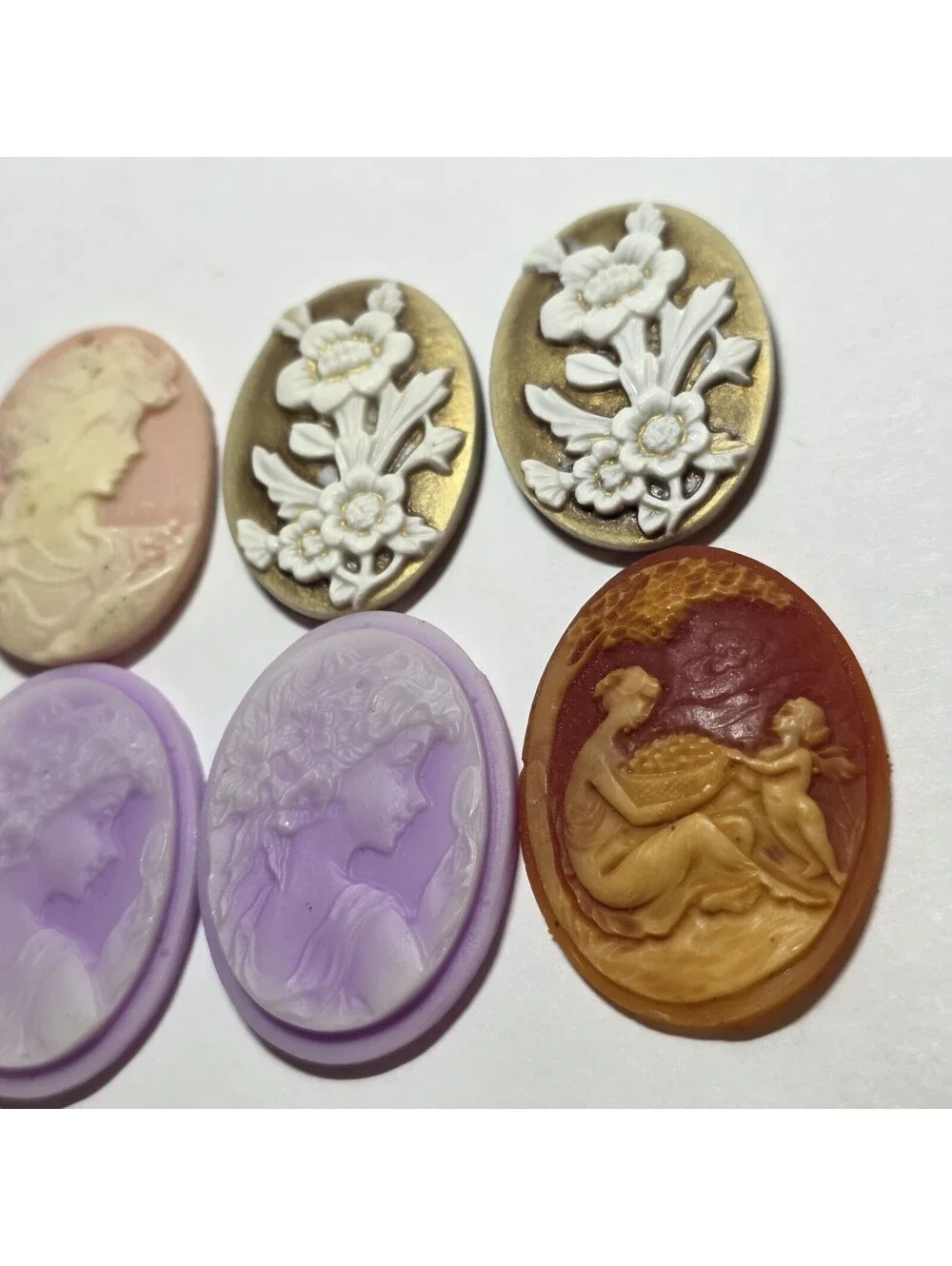 Lot of 6 Large Vintage Style Lady Floral Cameo Cabochons Resin Mixed Colors EUC
